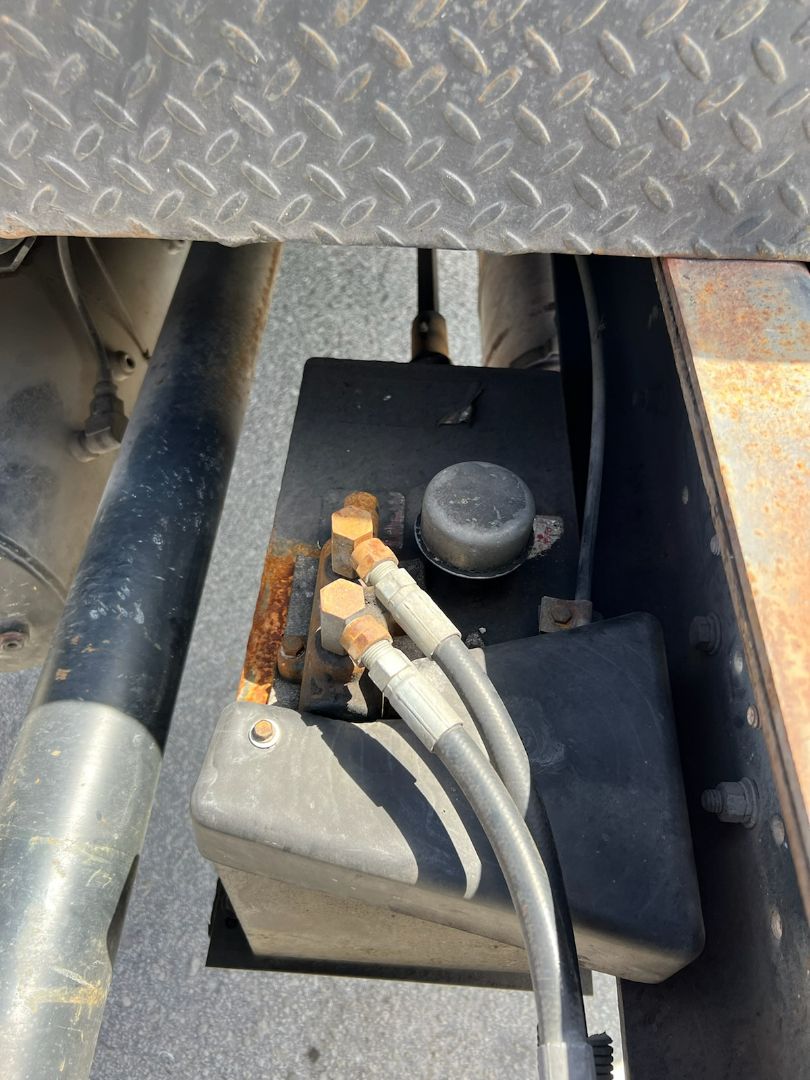 1998 INTERNATIONAL 4700 - Image 7